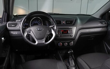 KIA Rio III рестайлинг, 2017 год, 1 364 000 рублей, 6 фотография