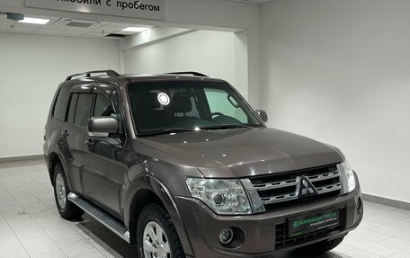 Mitsubishi Pajero IV, 2011 год, 2 065 000 рублей, 3 фотография