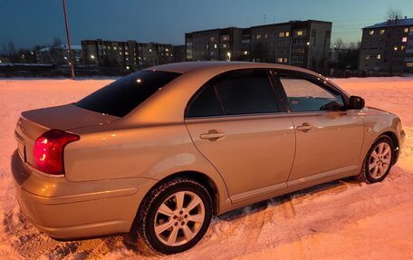 Toyota Avensis III рестайлинг, 2006 год, 790 000 рублей, 1 фотография