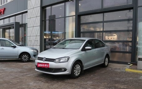 Volkswagen Polo VI (EU Market), 2013 год, 813 000 рублей, 1 фотография