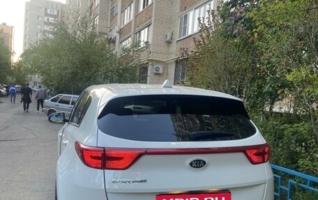 KIA Sportage IV рестайлинг, 2018 год, 2 399 000 рублей, 4 фотография