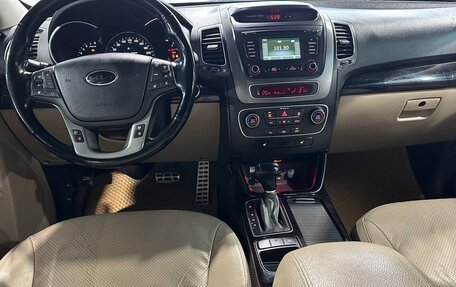 KIA Sorento II рестайлинг, 2013 год, 1 739 000 рублей, 23 фотография