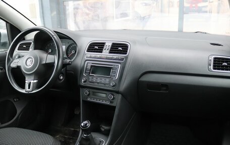 Volkswagen Polo VI (EU Market), 2013 год, 813 000 рублей, 14 фотография