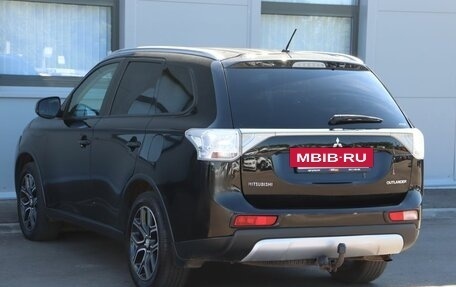 Mitsubishi Outlander III рестайлинг 3, 2014 год, 1 609 000 рублей, 7 фотография