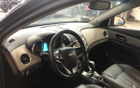 Chevrolet Cruze II, 2013 год, 830 000 рублей, 10 фотография