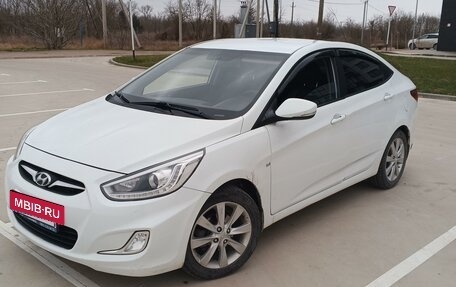 Hyundai Solaris II рестайлинг, 2013 год, 965 000 рублей, 7 фотография