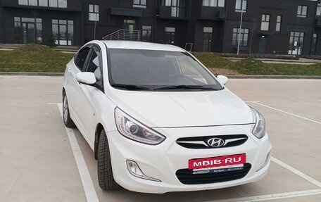 Hyundai Solaris II рестайлинг, 2013 год, 965 000 рублей, 12 фотография