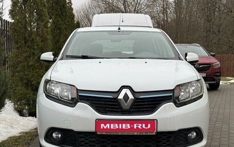 Renault Sandero II рестайлинг, 2015 год, 830 000 рублей, 1 фотография