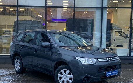 Mitsubishi Outlander III рестайлинг 3, 2012 год, 1 550 000 рублей, 3 фотография