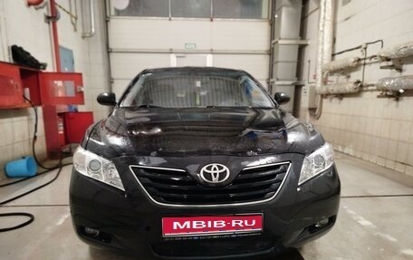 Toyota Camry, 2008 год, 750 000 рублей, 1 фотография