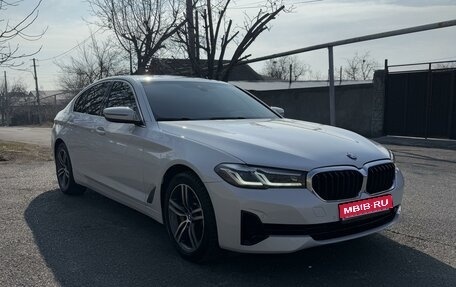 BMW 5 серия, 2021 год, 4 935 000 рублей, 1 фотография