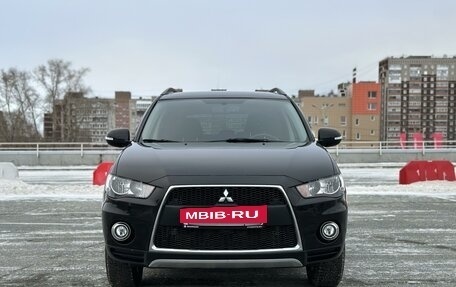 Mitsubishi Outlander III рестайлинг 3, 2011 год, 1 390 000 рублей, 5 фотография