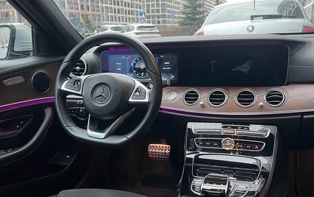 Mercedes-Benz E-Класс, 2016 год, 3 350 000 рублей, 11 фотография