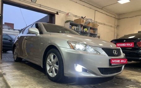 Lexus IS II рестайлинг 2, 2007 год, 1 250 000 рублей, 2 фотография