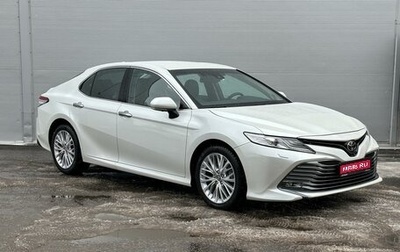 Toyota Camry, 2018 год, 3 385 000 рублей, 1 фотография