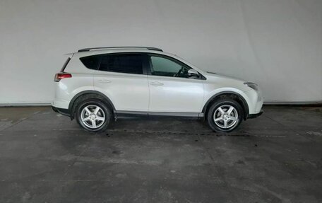 Toyota RAV4, 2017 год, 2 800 000 рублей, 8 фотография