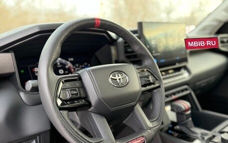 Toyota Tundra, 2022 год, 12 000 000 рублей, 8 фотография