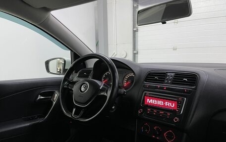 Volkswagen Polo VI (EU Market), 2015 год, 949 000 рублей, 9 фотография