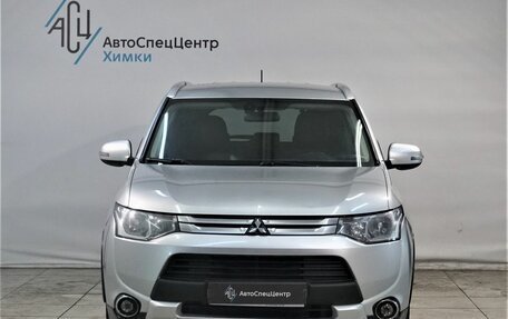 Mitsubishi Outlander III рестайлинг 3, 2014 год, 1 299 800 рублей, 11 фотография