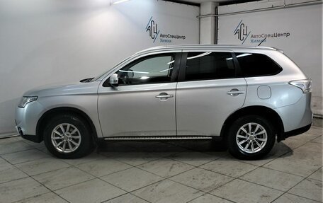 Mitsubishi Outlander III рестайлинг 3, 2014 год, 1 299 800 рублей, 16 фотография