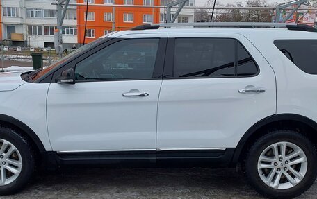 Ford Explorer VI, 2013 год, 1 550 000 рублей, 4 фотография