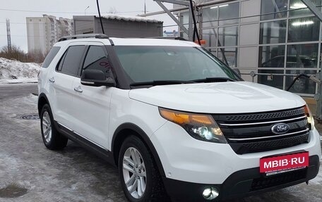 Ford Explorer VI, 2013 год, 1 550 000 рублей, 16 фотография