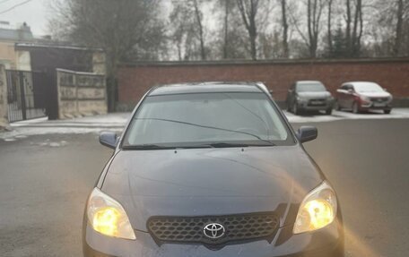 Toyota Matrix, 2004 год, 530 000 рублей, 8 фотография