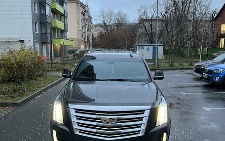 Cadillac Escalade IV, 2015 год, 4 290 000 рублей, 1 фотография