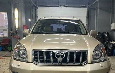 Toyota Land Cruiser Prado 120 рестайлинг, 2007 год, 2 500 000 рублей, 12 фотография