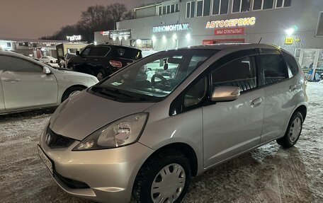 Honda Fit III, 2010 год, 730 000 рублей, 2 фотография