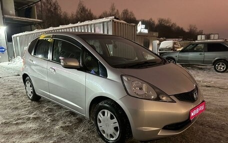 Honda Fit III, 2010 год, 730 000 рублей, 1 фотография