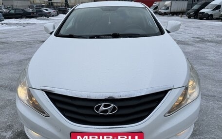 Hyundai Sonata VI, 2011 год, 850 000 рублей, 8 фотография