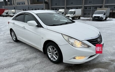 Hyundai Sonata VI, 2011 год, 850 000 рублей, 7 фотография