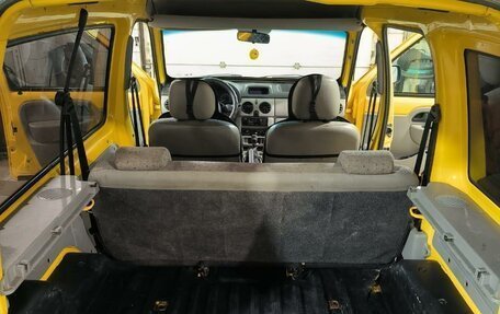 Renault Kangoo II рестайлинг, 2004 год, 335 000 рублей, 11 фотография