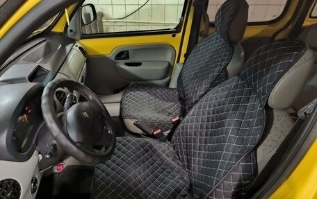 Renault Kangoo II рестайлинг, 2004 год, 335 000 рублей, 15 фотография