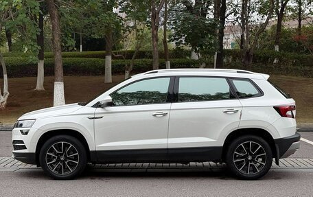 Skoda Karoq I, 2021 год, 1 800 000 рублей, 3 фотография