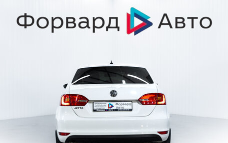 Volkswagen Jetta VI, 2013 год, 995 000 рублей, 6 фотография