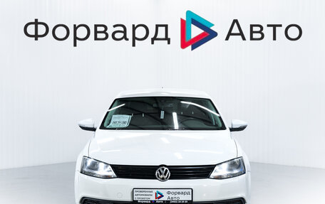 Volkswagen Jetta VI, 2013 год, 995 000 рублей, 2 фотография