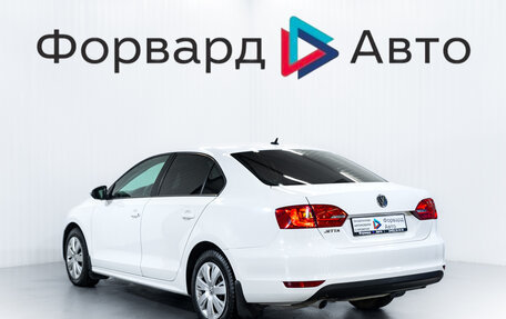 Volkswagen Jetta VI, 2013 год, 995 000 рублей, 5 фотография