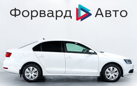 Volkswagen Jetta VI, 2013 год, 995 000 рублей, 8 фотография