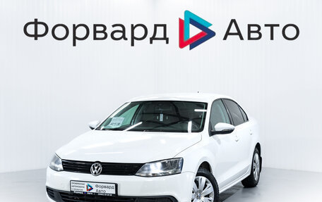 Volkswagen Jetta VI, 2013 год, 995 000 рублей, 3 фотография