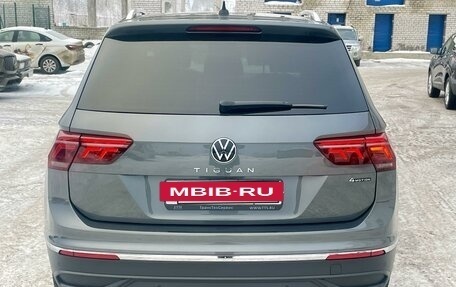 Volkswagen Tiguan II, 2021 год, 2 730 000 рублей, 6 фотография