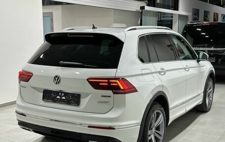 Volkswagen Tiguan II, 2019 год, 3 049 900 рублей, 4 фотография