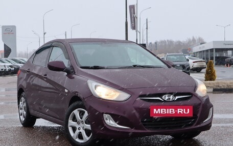 Hyundai Solaris II рестайлинг, 2013 год, 950 000 рублей, 2 фотография