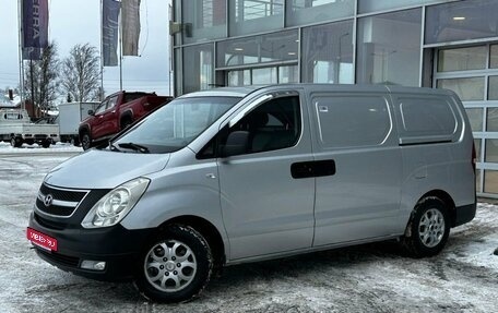 Hyundai Grand Starex Grand Starex I рестайлинг 2, 2008 год, 920 000 рублей, 1 фотография