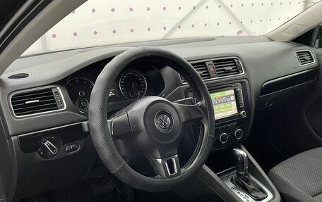 Volkswagen Jetta VI, 2013 год, 1 155 000 рублей, 15 фотография