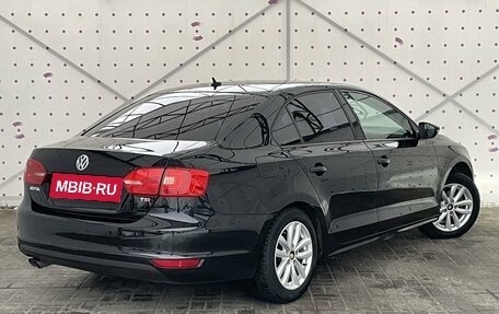 Volkswagen Jetta VI, 2013 год, 1 155 000 рублей, 4 фотография