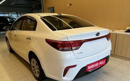 KIA Rio IV, 2018 год, 1 070 000 рублей, 6 фотография