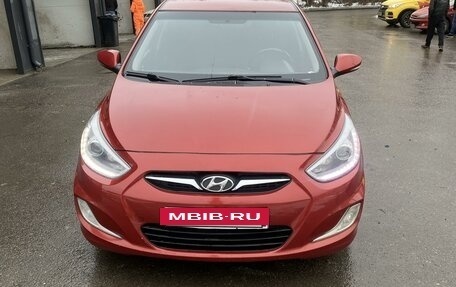 Hyundai Solaris II рестайлинг, 2013 год, 770 000 рублей, 4 фотография