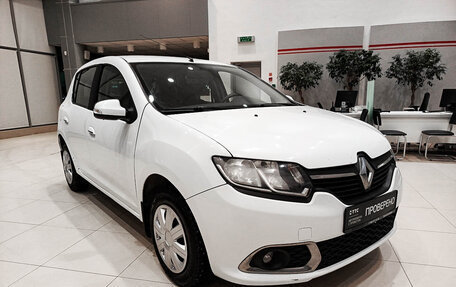 Renault Sandero II рестайлинг, 2015 год, 799 000 рублей, 3 фотография